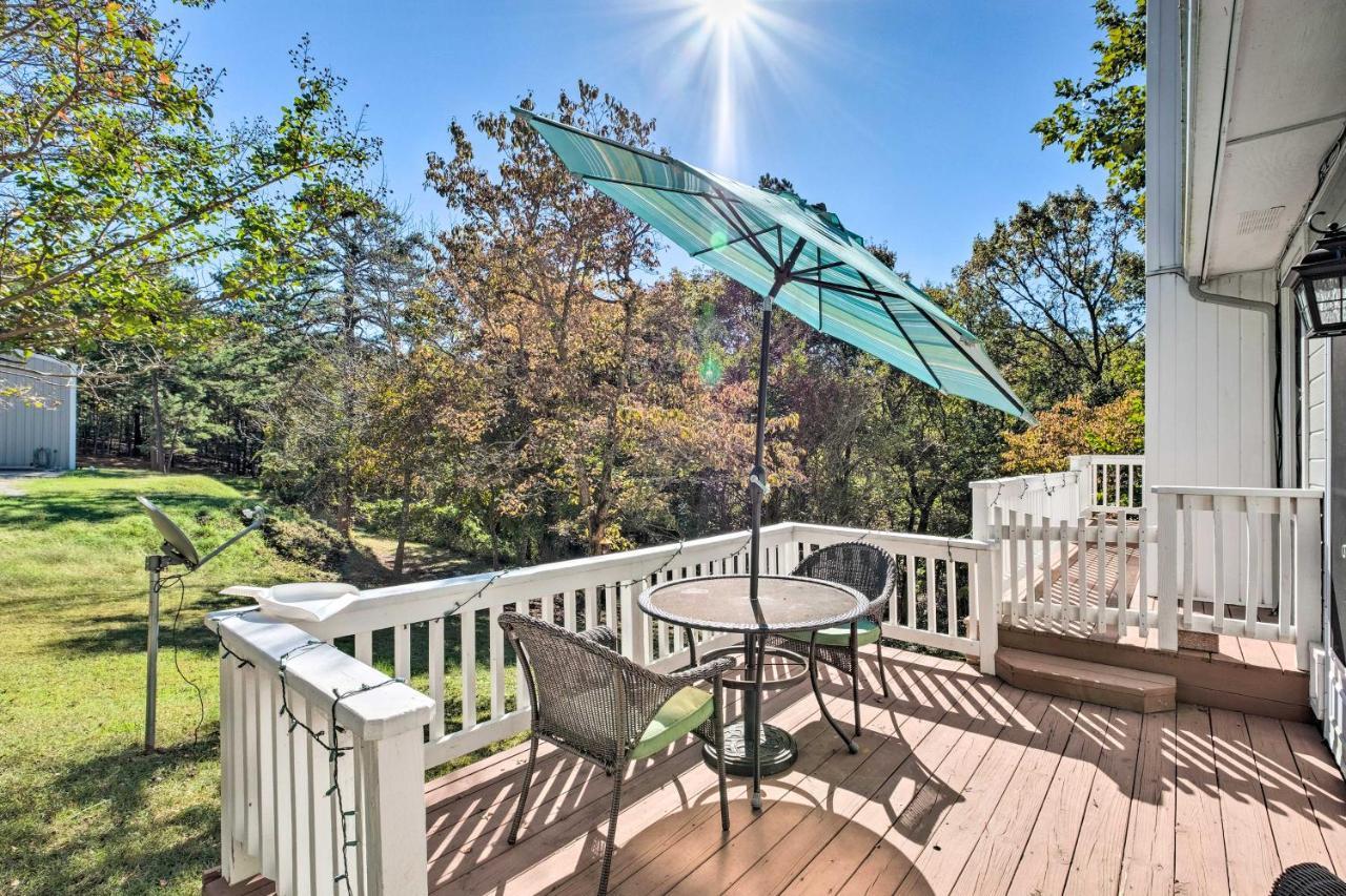 Beautiful Ozark Oasis With Deck Walk To Beaver Lake Rogers Dış mekan fotoğraf